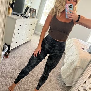 Lululemon align leggings size 2. 28” inseam. Tie dye